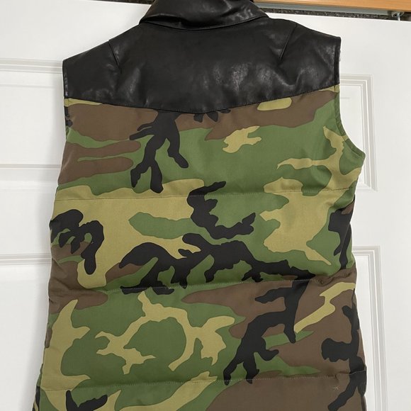 Isamu Katayama Backlash Camo Vest - Picture 2 of 6